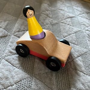 Lovevery Stella wooden car toy
